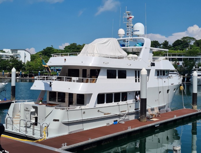 The Largest Tri-Hull in the World - US$100 Million!  Trimaran Super Yacht  